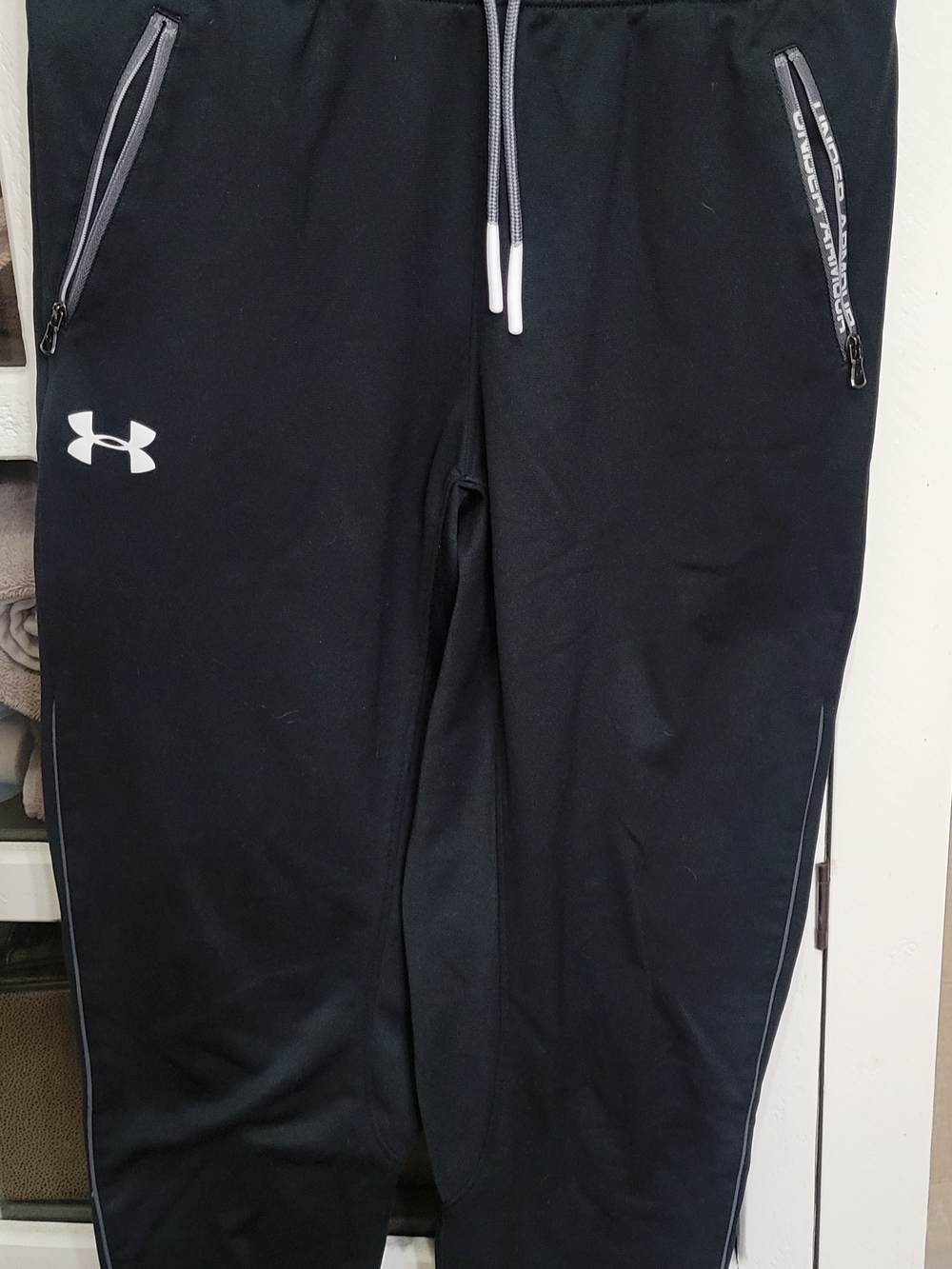 Under Armour Black Kids Jogger Sweatpants with White Logo